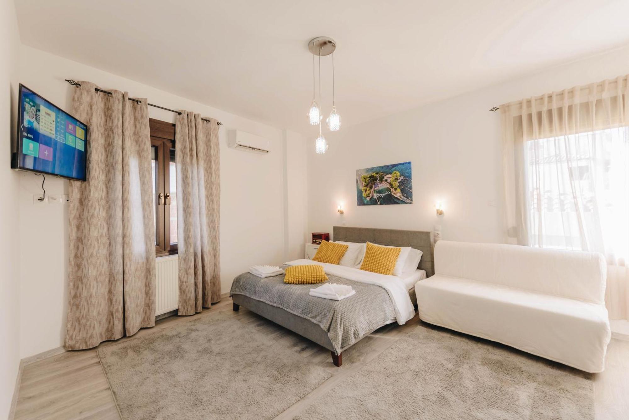 Sunrise Guesthouse Agria Esterno foto